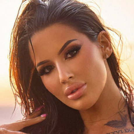 Nacktes geleaktes OnlyFans-Foto von Eva Lovia