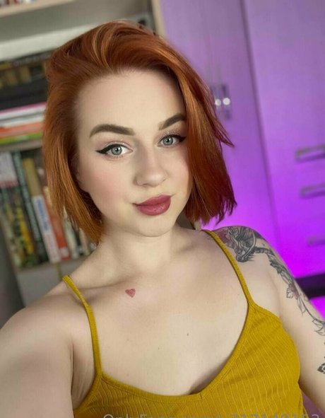 Nacktes geleaktes OnlyFans-Foto von Sarahholland