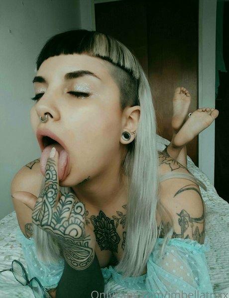 Nacktes geleaktes OnlyFans-Foto von Imbellatrixx