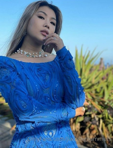 Nacktes geleaktes OnlyFans-Foto von Jiaoyingsummers