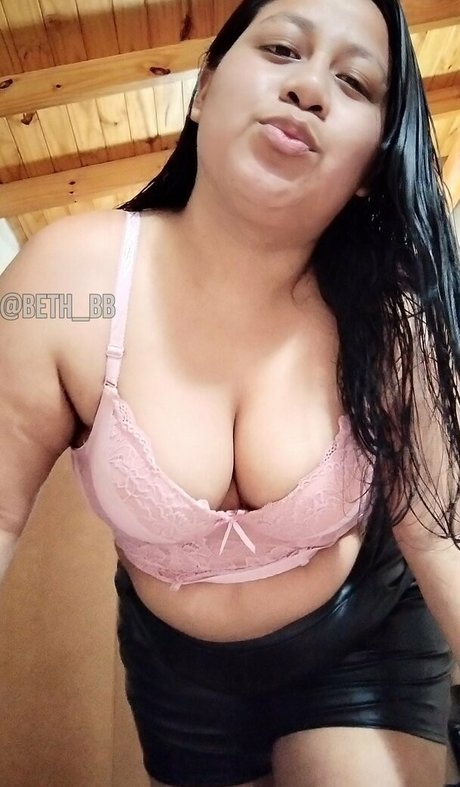 Nacktes geleaktes OnlyFans-Foto von Bethbb
