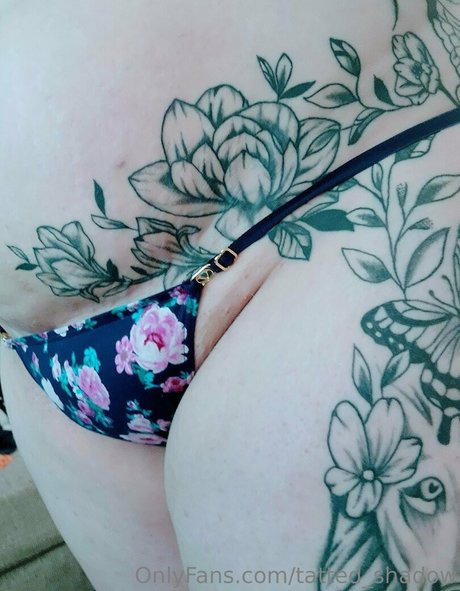 Nacktes geleaktes OnlyFans-Foto von Tattedshadow