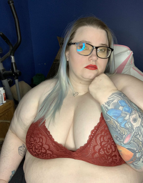 Nacktes geleaktes OnlyFans-Foto von Adenahx