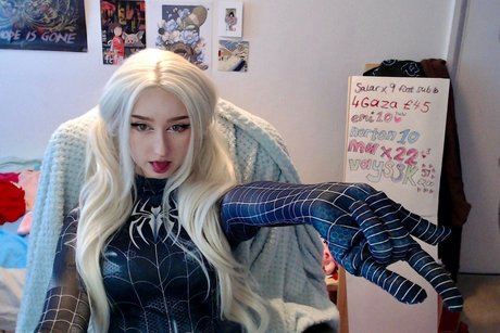 Nacktes geleaktes OnlyFans-Foto von Allykitti