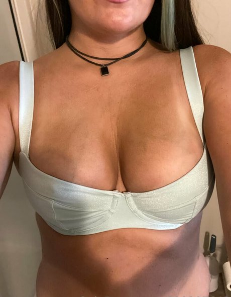 Nacktes geleaktes OnlyFans-Foto von Missmandyof