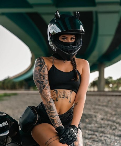 Nacktes geleaktes OnlyFans-Foto von Chalinal