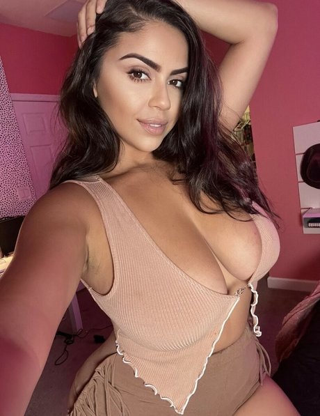 Jessenia Rebecca