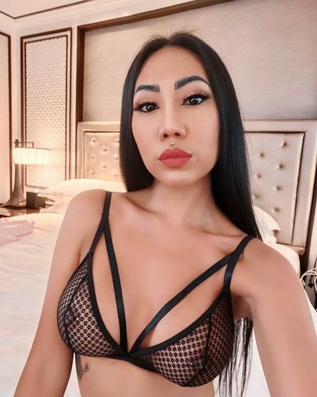 Nacktes geleaktes OnlyFans-Foto von Fernie Warisa