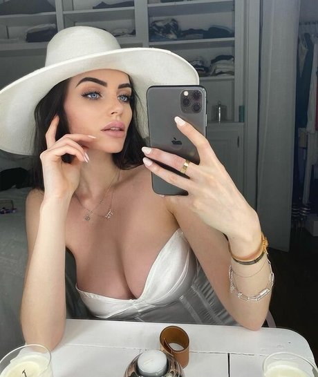 Nacktes geleaktes OnlyFans-Foto von Eden Grudler