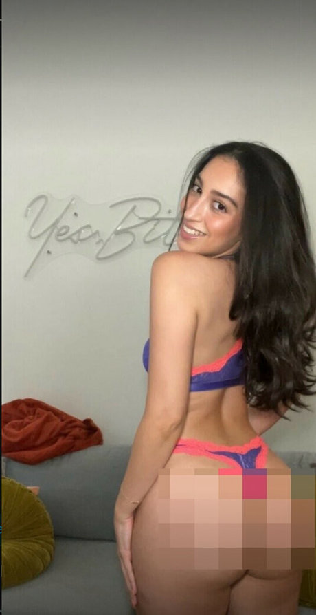 Nacktes geleaktes OnlyFans-Foto von Melanieramosss