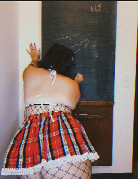 Nacktes geleaktes OnlyFans-Foto von Stepstool Sarah