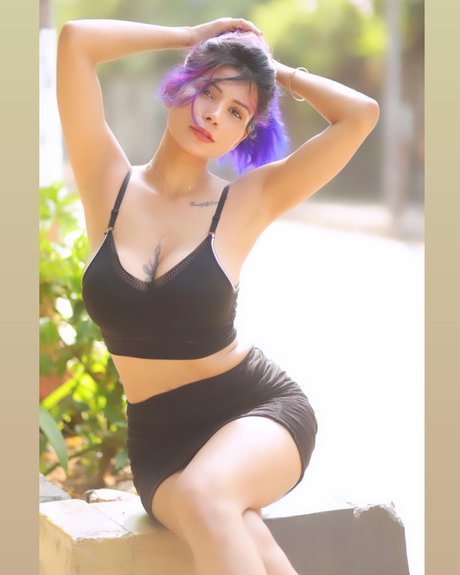 Nacktes geleaktes OnlyFans-Foto von Annie Sharma