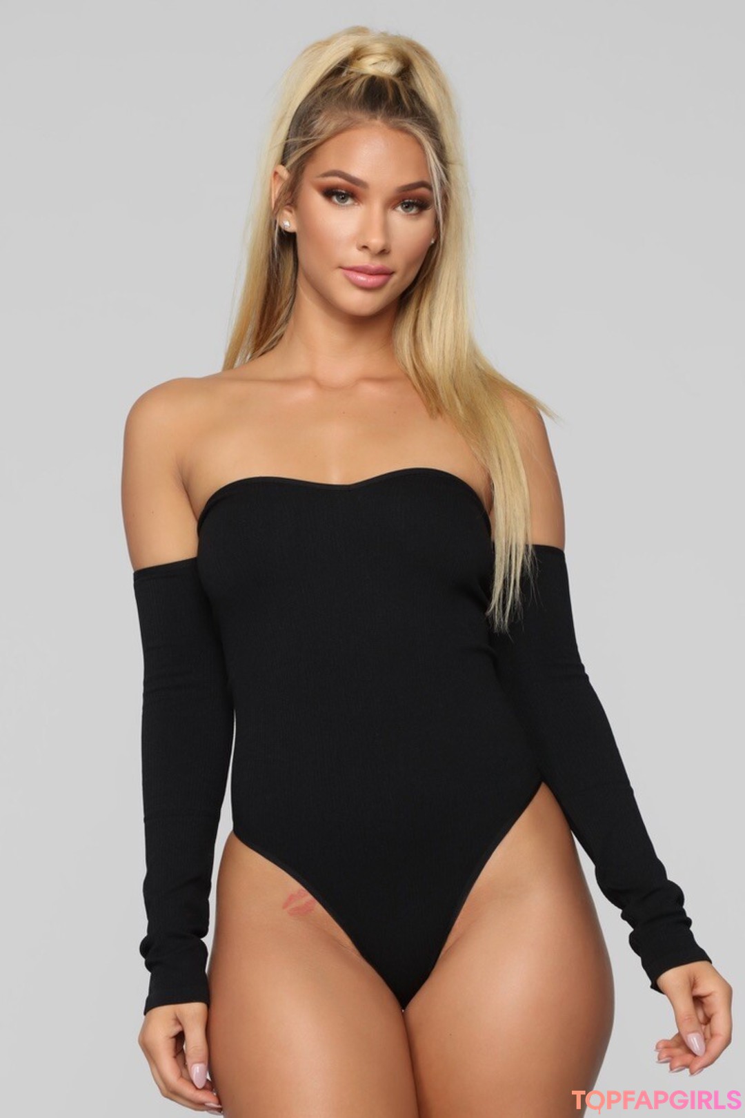 Nacktes geleaktes OnlyFans-Foto von Lauren Racine Wood #1709