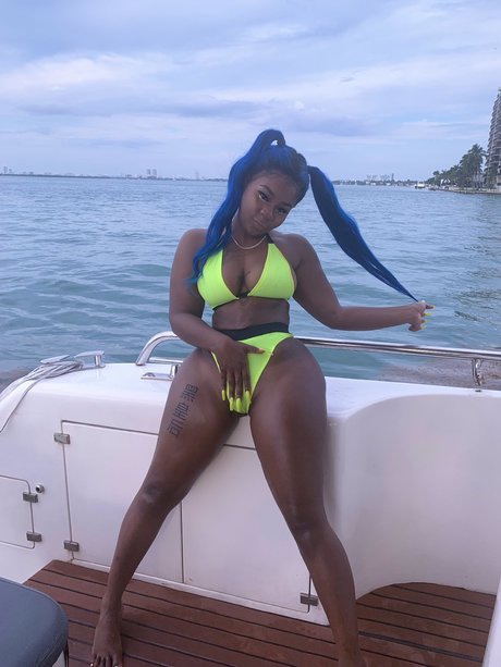 Nacktes geleaktes OnlyFans-Foto von Sukihana