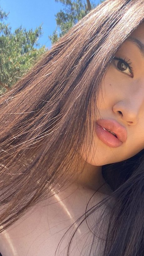 Nacktes geleaktes OnlyFans-Foto von Li
