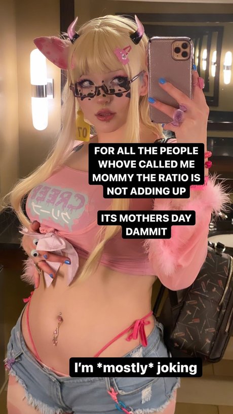 Nacktes geleaktes OnlyFans-Foto von Succubus Sushi