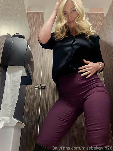 Missbehavin26