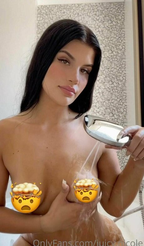 Nacktes geleaktes OnlyFans-Foto von Juicynicole