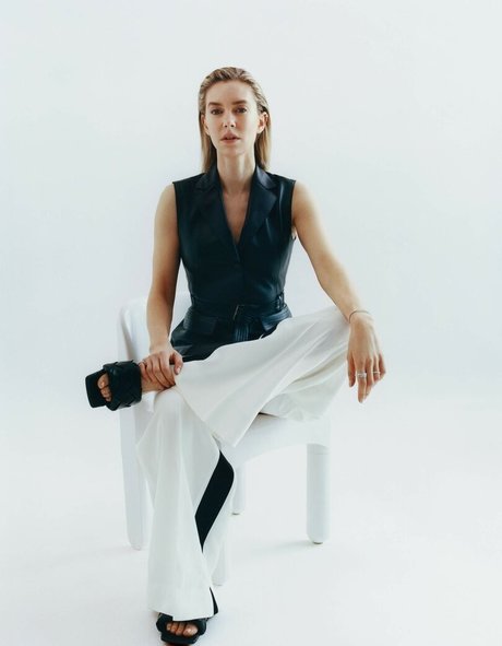 Nacktes geleaktes OnlyFans-Foto von Vanessa Kirby