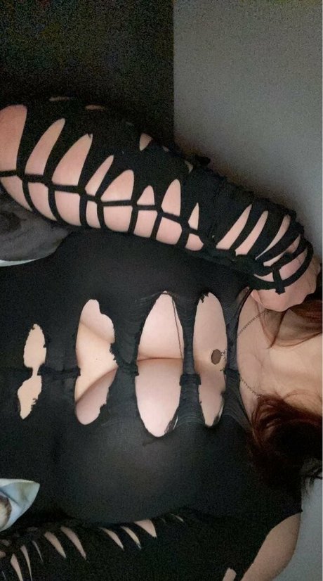 Nacktes geleaktes OnlyFans-Foto von Allyoursbabyfree
