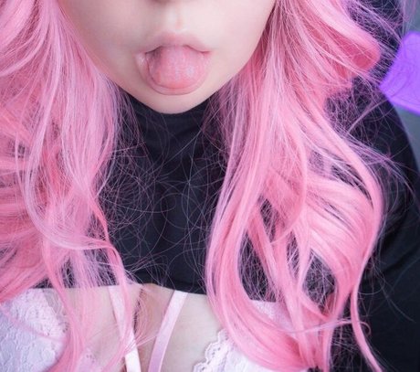 Nacktes geleaktes OnlyFans-Foto von Asmrbby