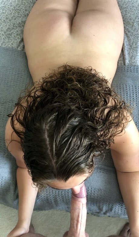 Nacktes geleaktes OnlyFans-Foto von Sluttygfandbf