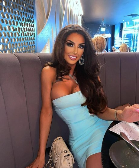 Nacktes geleaktes OnlyFans-Foto von Kayleigh Rose Dematos