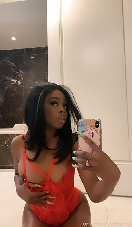 Nacktes geleaktes OnlyFans-Foto von Brittxolondon