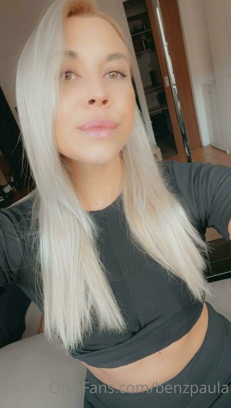 Nacktes geleaktes OnlyFans-Foto von Benzpaula