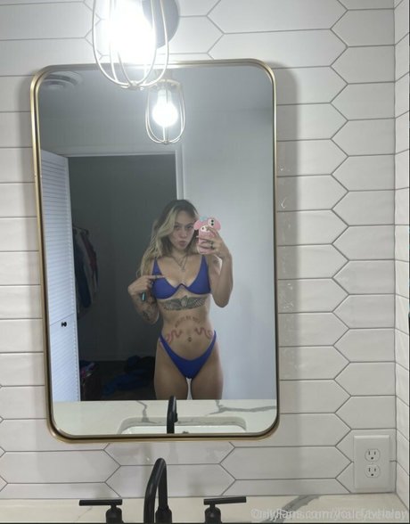 Nacktes geleaktes OnlyFans-Foto von Yourfavhaley