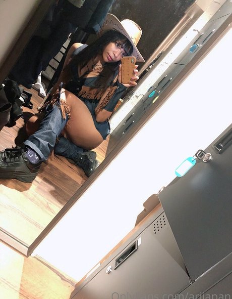 Nacktes geleaktes OnlyFans-Foto von Arijapan