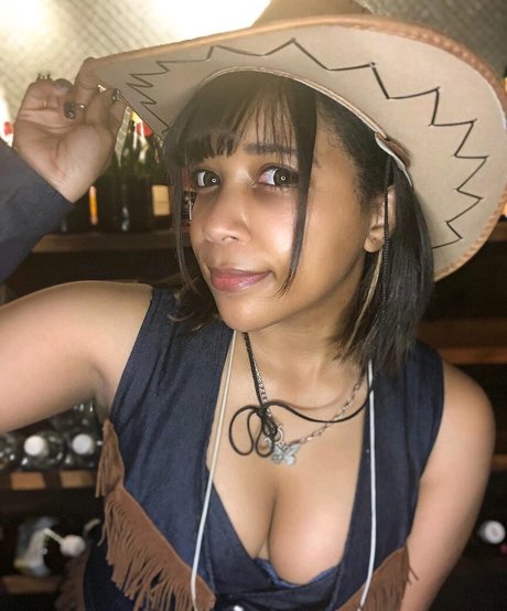 Nacktes geleaktes OnlyFans-Foto von Arijapan