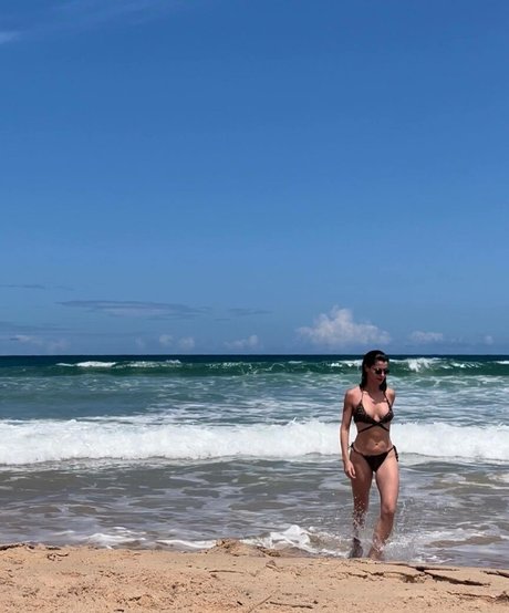 Nacktes geleaktes OnlyFans-Foto von Alinne Moraes