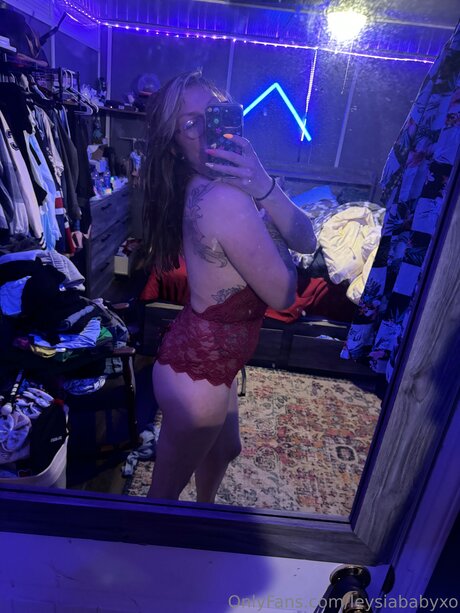 Nacktes geleaktes OnlyFans-Foto von Leysiababyxo