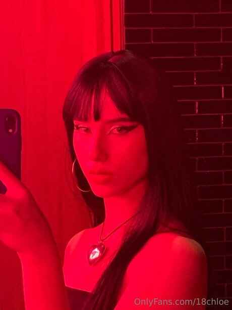 18chloe