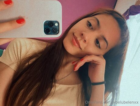 Nacktes geleaktes OnlyFans-Foto von Xbelubelenxx