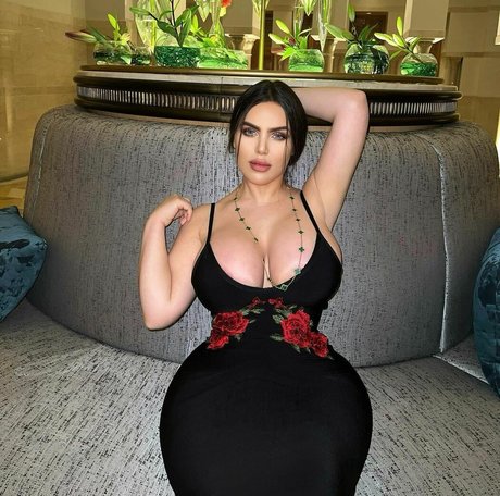 Nacktes geleaktes OnlyFans-Foto von Noure Sahli