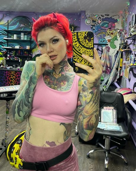 Nacktes geleaktes OnlyFans-Foto von Sneggavinni
