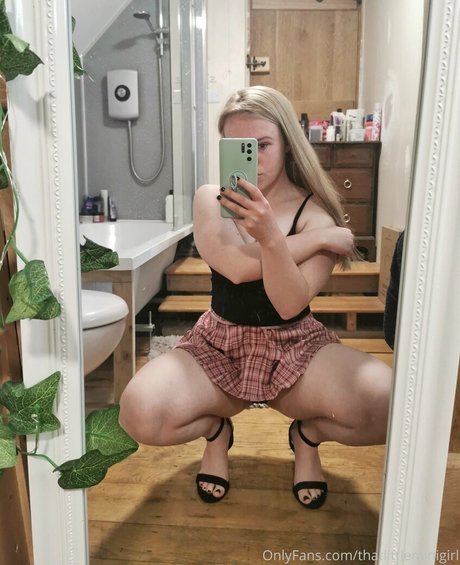 Thatlittleminigirl