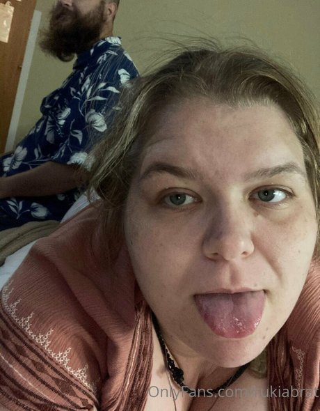 Nacktes geleaktes OnlyFans-Foto von Rukiabrat
