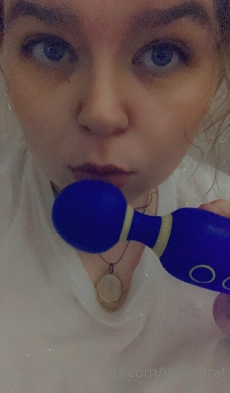 Nacktes geleaktes OnlyFans-Foto von Rukiabrat