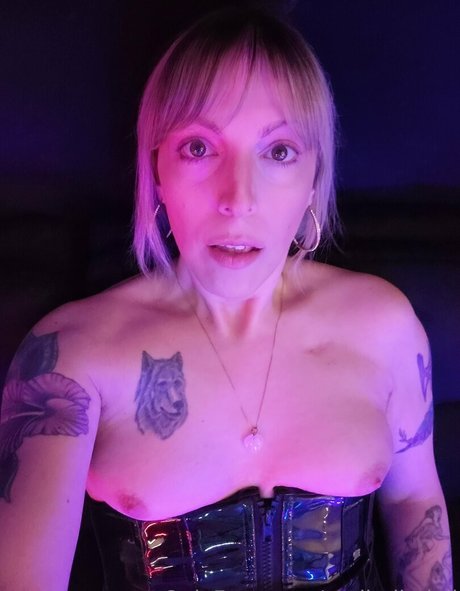 Nacktes geleaktes OnlyFans-Foto von Realbelladoll