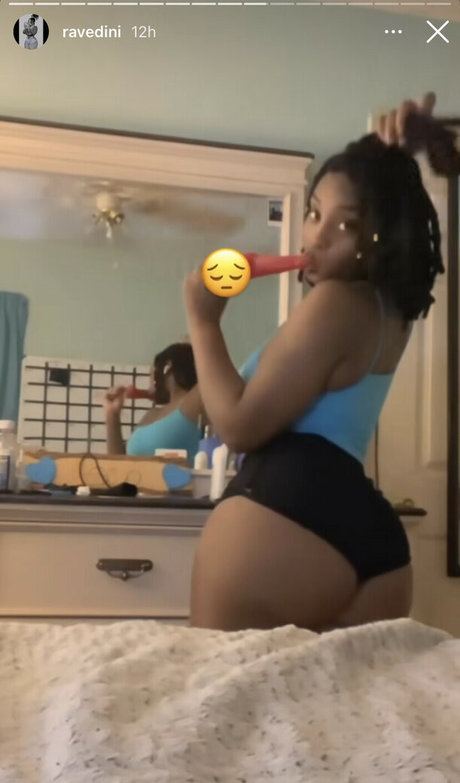 Nacktes geleaktes OnlyFans-Foto von Ravedini