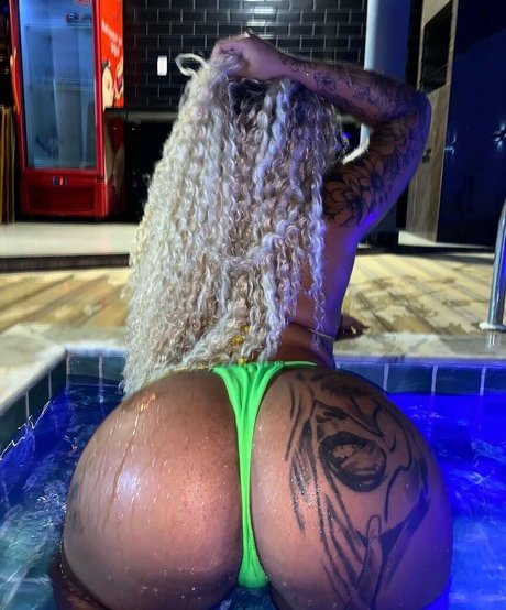 Nacktes geleaktes OnlyFans-Foto von Kaylanne Reis