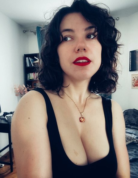 Nacktes geleaktes OnlyFans-Foto von Victoiredeblasset