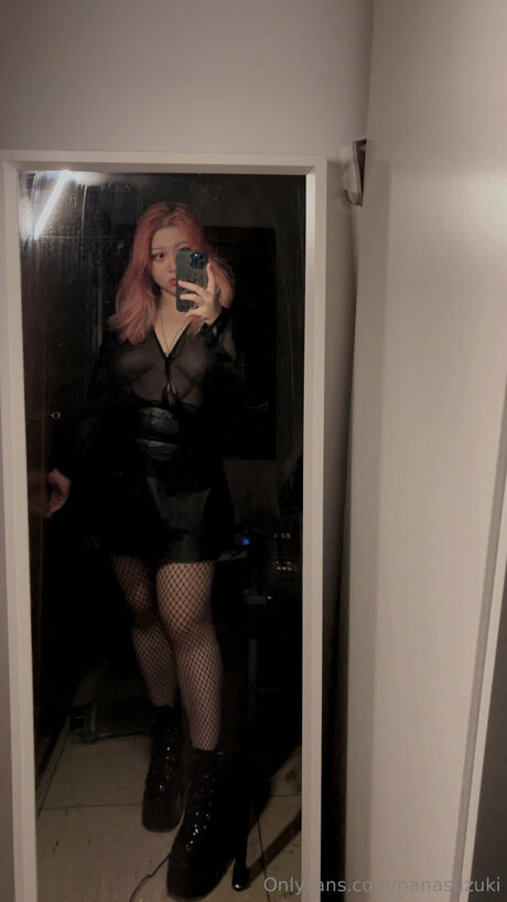 Nacktes geleaktes OnlyFans-Foto von Nanasuzuki