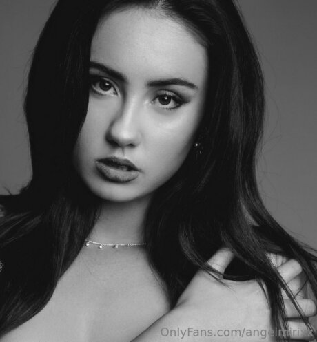 Nacktes geleaktes OnlyFans-Foto von Angelmirixx