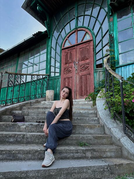 Nacktes geleaktes OnlyFans-Foto von Lana P1xie