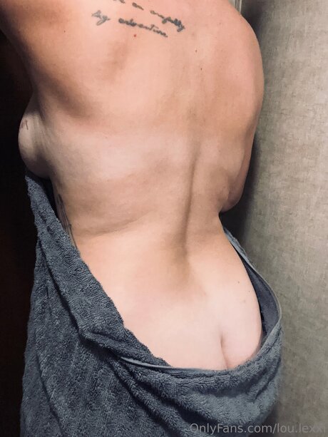Nacktes geleaktes OnlyFans-Foto von Lou Lexxi