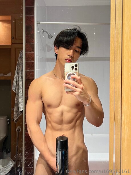 Nacktes geleaktes OnlyFans-Foto von U169517161